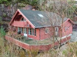 5 Bedroom Gorgeous Home In Lindesnes: Svenevik şehrinde bir kulübe