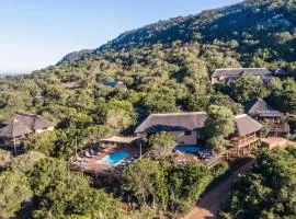 Woodbury Lodge – Amakhala Game Reserve