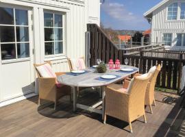 Gorgeous Home In Mollsund With Kitchen, hotell i Mollösund