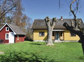 3 Bedroom Beautiful Home In Lttorp, Öland Golf Course, Löttorp, hótel í nágrenninu