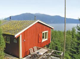 3 Bedroom Amazing Home In Balestrand, hotel a Balestrand