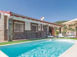 Stunning Home In Rute With 3 Bedrooms, Wifi And Swimming Pool