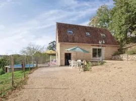 2 Bedroom Nice Home In Aubas