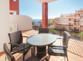 Beautiful Apartment In Manilva With 2 Bedrooms, Outdoor Swimming Pool And Swimming Pool, hotel v destinácii Manilva