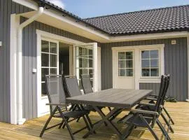 Beautiful Home In Bolmsö With Wifi