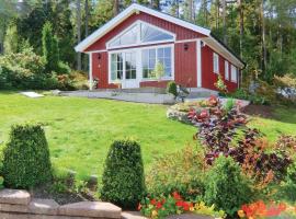 2 Bedroom Cozy Home In Vetlanda、ベートランダのコテージ