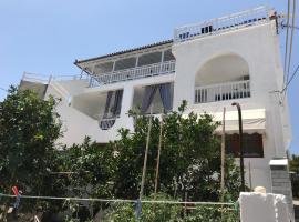 Drosakis Apartments, hotel v destinaci Patitiri