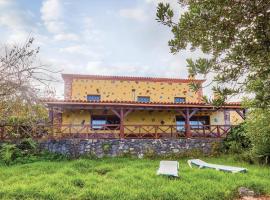 Stunning Home In Icod El Alto With House A Mountain View, hotel di Icod el Alto