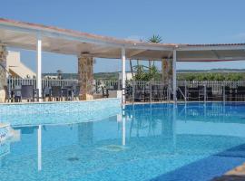 Mattia Grande, hotel a Grottaglie