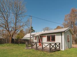 Amazing Home In Visby With Kitchen, hótel með bílastæði í Fole