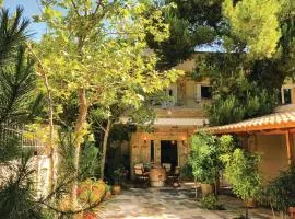 Beautiful Home In Artemida With 2 Bedrooms And Wifi