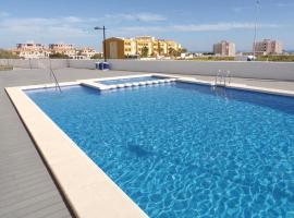 Amazing Apartment In Orihuela Costa With Jacuzzi, Wifi And Outdoor Swimming Pool, place to stay in Los Dolses