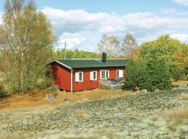 Cozy Home In Torhamn With Kitchen, hotel di Torhamn