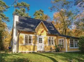 Three-Bedroom Holiday Home In Ystad