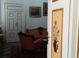 B&B Palazzo Antonelli, хотел в Монополи