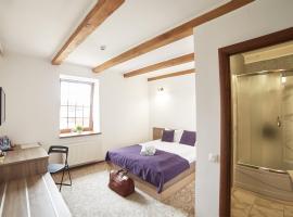 Coin Hotel, hotel dekat Bandara Internasional Lviv  - LWO, 