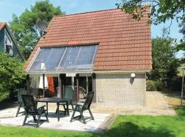 Gorgeous Home In Oostmahorn With Wifi