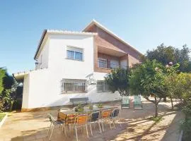 7 Bedroom Beautiful Home In Santa Susanna