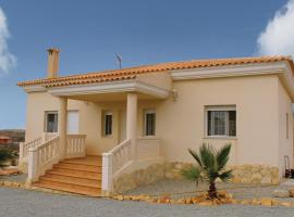 Amazing Home In Monnegre With 3 Bedrooms, hotel amb aparcament a Monnegre de Arriba