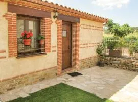 Lovely Home In Aldeanue, De La Sierra
