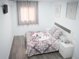 Hostal Goyesco Plaza, hotel in Plasencia