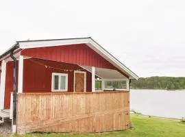 2 Bedroom Nice Home In Klässbol