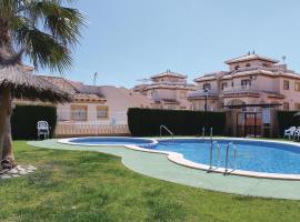 Stunning Home In Orihuela Costa With 2 Bedrooms, Wifi And Outdoor Swimming Pool、Los Dolsesの4つ星ホテル