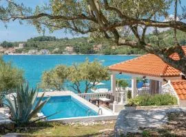 Pet Friendly Home In Vela Luka With Outdoor Swimming Pool
