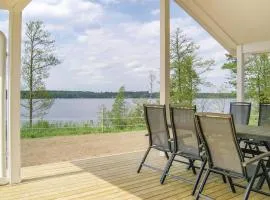 Beautiful Home In Bolmsö With Sauna