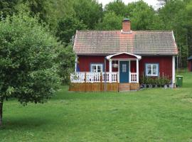 Awesome Home In Tjllmo With 2 Bedrooms And Wifi, hotel with parking in Tjällmo