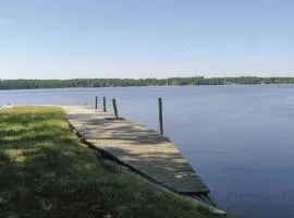 Beautiful Home In Bolmsö With Sauna