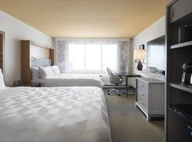 Holiday Inn Montreal Longueuil by IHG