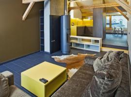 蒙妮察公寓，位于切申的酒店