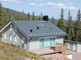 5 Bedroom Awesome Home In Slen, cottage in Lindvallen