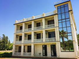 Golden House, Strandhaus in Anaklia