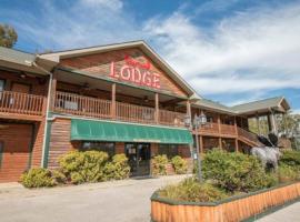 Bullwinkles Rustic Lodge, hotel em Poplar Bluff