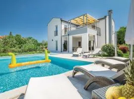 Beautiful Home In Stinjan With Jacuzzi, Wifi And Outdoor Swimming Pool
