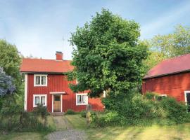 Beautiful Home In Vimmerby With 3 Bedrooms And Wifi, casă de vacanță din Vimmerby