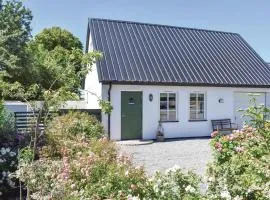 Amazing Apartment In Glemmingebro