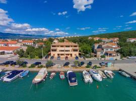 Apartments Insula Aurea, hotel in Klimno