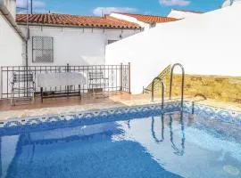 Four-Bedroom Holiday Home In Villaviciosa De Cordob