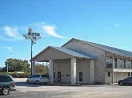 Bastrop Inn