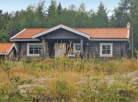 Nice Home In Grums With Kitchen, hotel with parking in Västra Malsjö