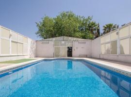 Beautiful Home In Caravaca With 5 Bedrooms, Wifi And Private Swimming Pool, hotel en Caravaca de la Cruz