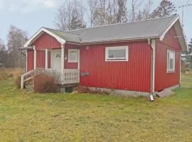 Two-Bedroom Holiday Home In Löttorp