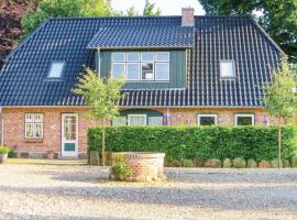 Cozy Home In Gammelby With Sauna, hotel i Gammelby