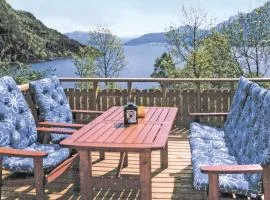 Holiday Home Nordfjordeid Hundvik
