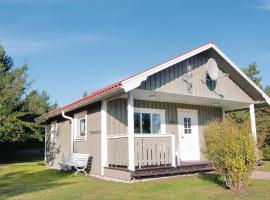 Awesome Home In Visby With 2 Bedrooms And Wifi, villa en Nyhamn