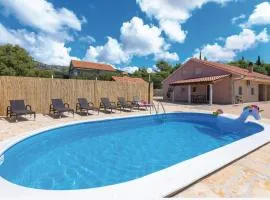 Amazing Home In Dubrava With 3 Bedrooms, Wifi And Outdoor Swimming Pool