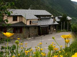 El Pradet, hotell i El Serrat